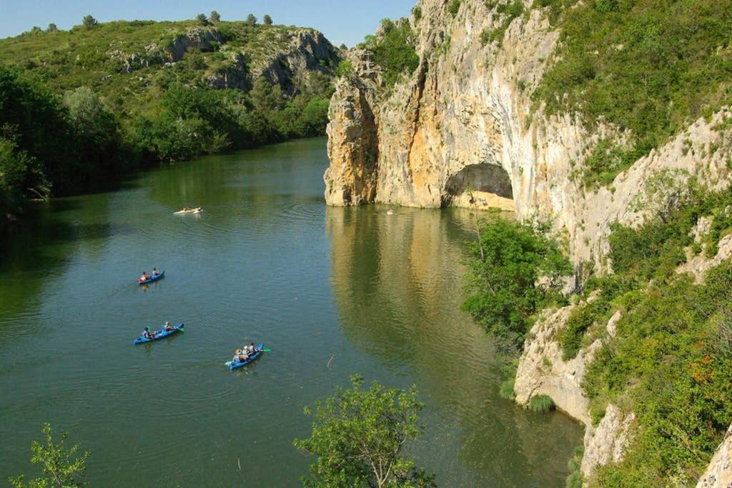 Le Clos Des Vignes Junas Екстер'єр фото